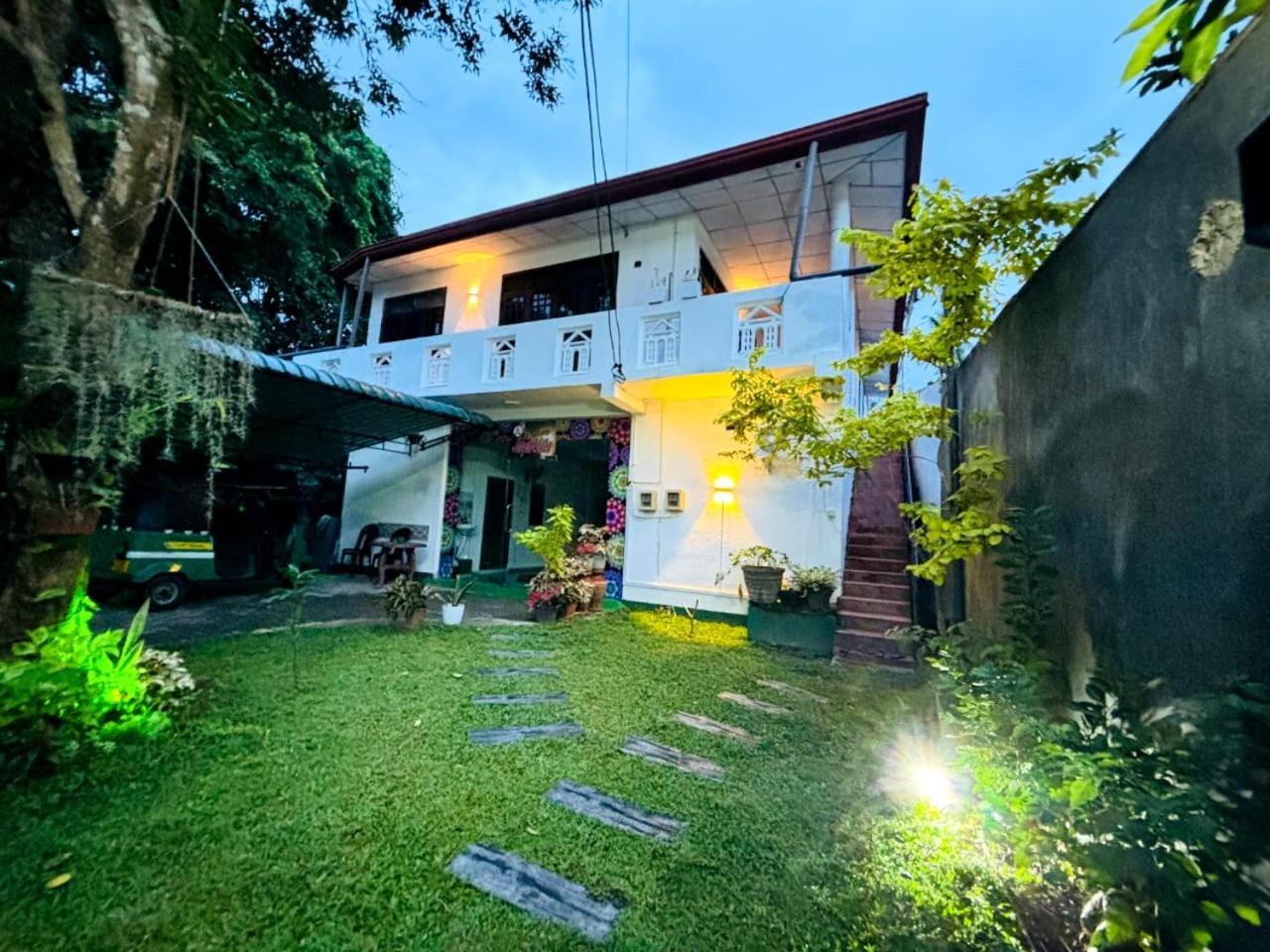 Jaya Villa - Near Airport Negombo Exterior photo