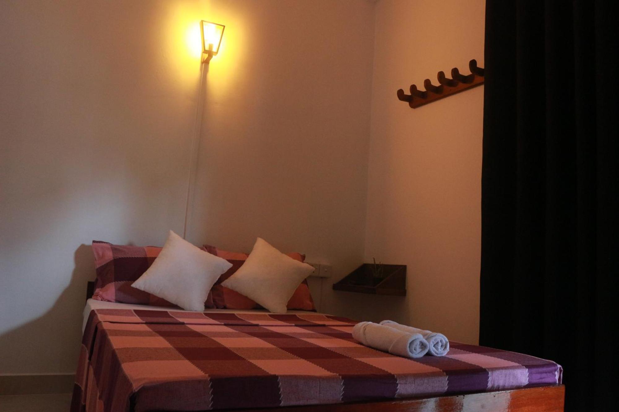 Jaya Villa - Near Airport Negombo Exterior photo